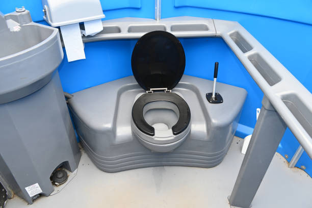 Best Handicap porta potty rental  in Bakersfield, CA